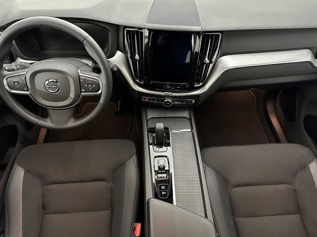 Volvo  T8 eAWD Momentum Geartronic